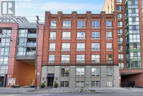 602 - 781 King Street W, Toronto, ON - Outdoor With Facade