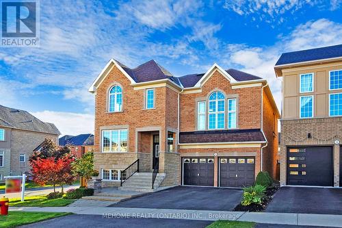 128 Alpaca Drive, Richmond Hill, ON - Outdoor With Facade