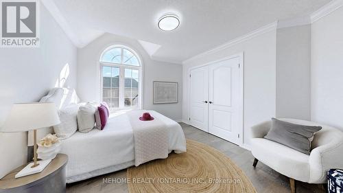 128 Alpaca Drive, Richmond Hill, ON - Indoor Photo Showing Bedroom