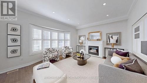 128 Alpaca Drive, Richmond Hill, ON - Indoor Photo Showing Living Room With Fireplace