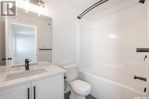 8620 Wheat Crescent, Regina, SK - Indoor Photo Showing Bathroom