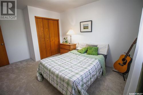 906 Nesslin Crescent, Saskatoon, SK - Indoor Photo Showing Bedroom