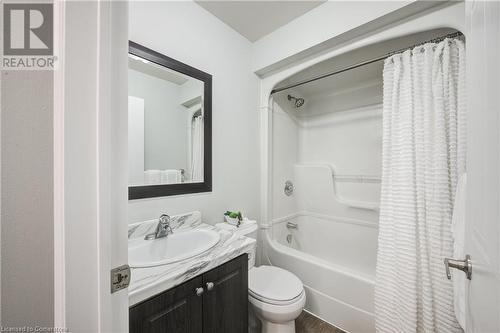 56 Hiawatha Road Unit# 11, Woodstock, ON - Indoor Photo Showing Bathroom