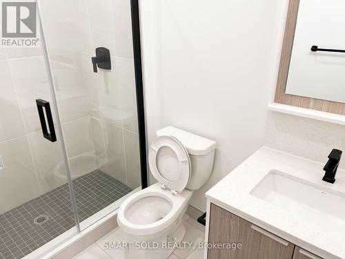 1803 - 36 Zorra Street, Toronto, ON - Indoor Photo Showing Bathroom