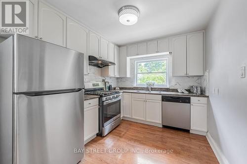 174 Avondale Avenue, Toronto, ON - Indoor Photo Showing Kitchen With Stainless Steel Kitchen