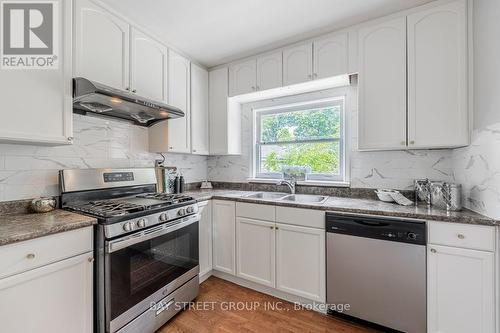 174 Avondale Avenue, Toronto, ON - Indoor Photo Showing Kitchen With Double Sink