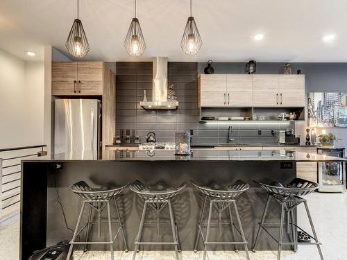 Kitchen - 103-2218 Rue Harmony, Montréal (Ville-Marie), QC - Indoor Photo Showing Kitchen With Upgraded Kitchen