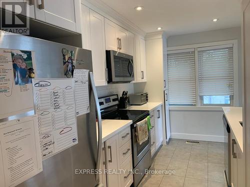 2 - 601 Old Orchard Grove, Toronto, ON - Indoor Photo Showing Kitchen