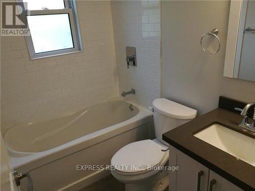 2 - 601 Old Orchard Grove, Toronto, ON - Indoor Photo Showing Bathroom