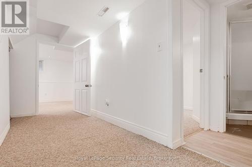 32 Wilson Court, Barrie, ON - Indoor Photo Showing Other Room