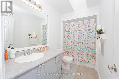 36 John Street S, Halton Hills, ON - Indoor Photo Showing Bathroom