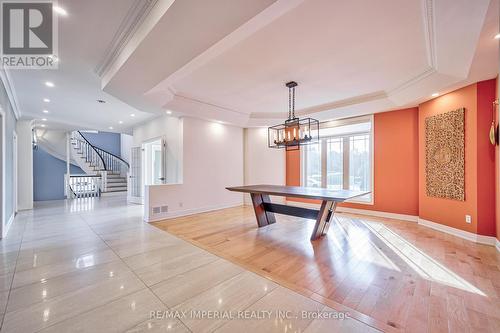 15 Jacinta Court, Richmond Hill, ON - Indoor Photo Showing Other Room