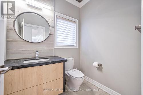 15 Jacinta Court, Richmond Hill, ON - Indoor Photo Showing Bathroom