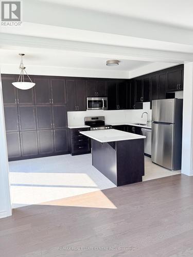 1250 Wheat Boom Drive, Oakville, ON - Indoor Photo Showing Kitchen With Stainless Steel Kitchen