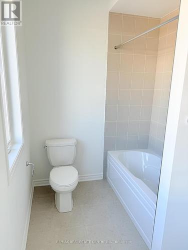 1250 Wheat Boom Drive, Oakville, ON - Indoor Photo Showing Bathroom