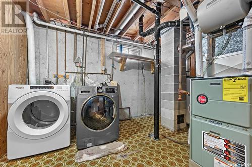 63 Noonan Road, Regina, SK - Indoor Photo Showing Laundry Room