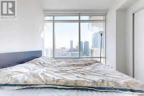 2304 - 1 Bloor Street E, Toronto, ON - Indoor Photo Showing Bedroom