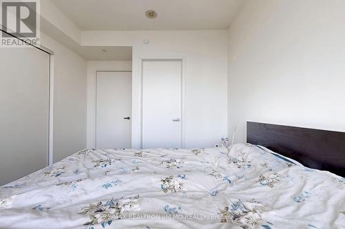 2304 - 1 Bloor Street E, Toronto, ON - Indoor Photo Showing Bedroom