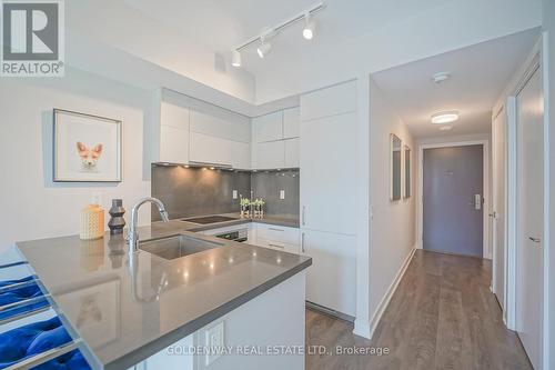 1804 - 188 Cumberland Street, Toronto, ON - Indoor Photo Showing Kitchen