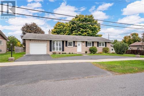 424 Mercier Avenue W, Cornwall, ON - Outdoor With Facade