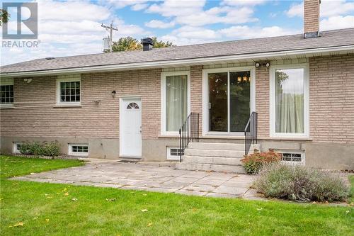 424 Mercier Avenue W, Cornwall, ON - Outdoor