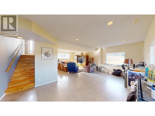 4673 34Th  S Avenue, Cranbrook, BC - Indoor