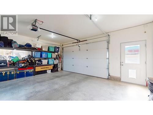 4673 34Th  S Avenue, Cranbrook, BC - Indoor Photo Showing Garage