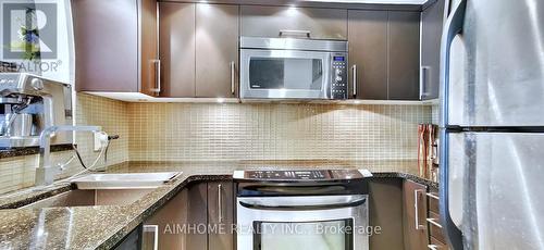 313 - 92 King Street E, Toronto, ON - Indoor Photo Showing Kitchen With Upgraded Kitchen