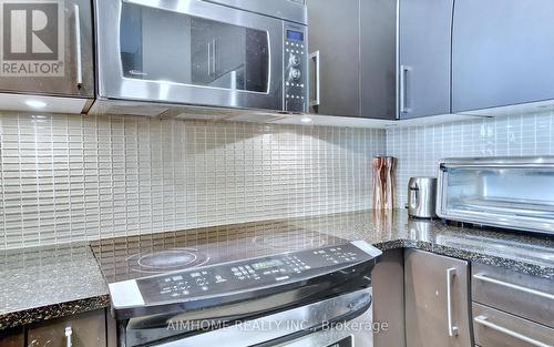 313 - 92 King Street E, Toronto, ON - Indoor Photo Showing Kitchen