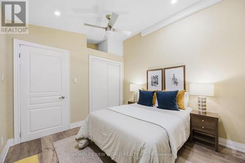 12 Mac Avenue, Georgina, ON - Indoor Photo Showing Bedroom