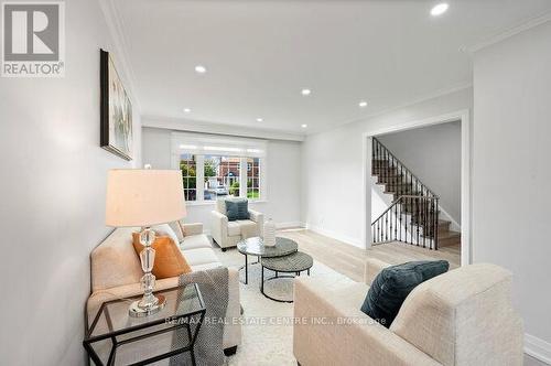 107 Lomar Drive, Toronto, ON - Indoor Photo Showing Living Room