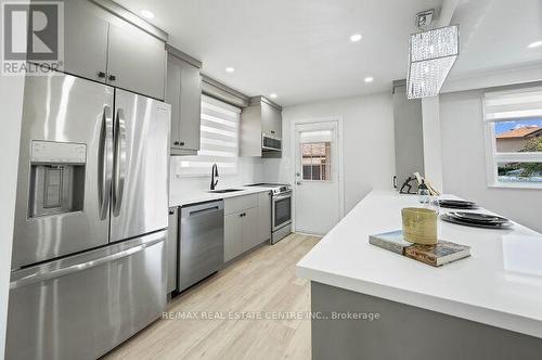 107 Lomar Drive, Toronto, ON - Indoor Photo Showing Kitchen