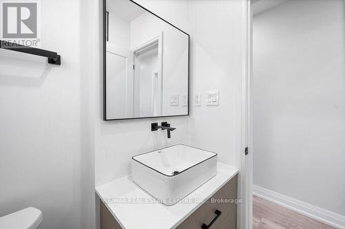 107 Lomar Drive, Toronto, ON - Indoor Photo Showing Bathroom