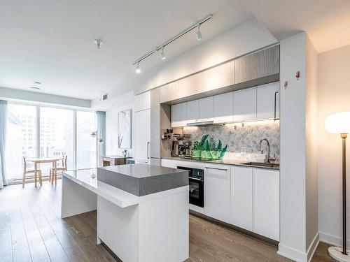 Kitchen - 1109-1188 Rue St-Antoine O., Montréal (Ville-Marie), QC - Indoor Photo Showing Kitchen With Upgraded Kitchen