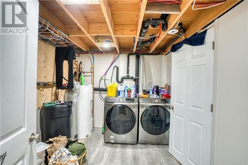 136 Elmsley Crescent, Perth, ON - Indoor Photo Showing Laundry Room