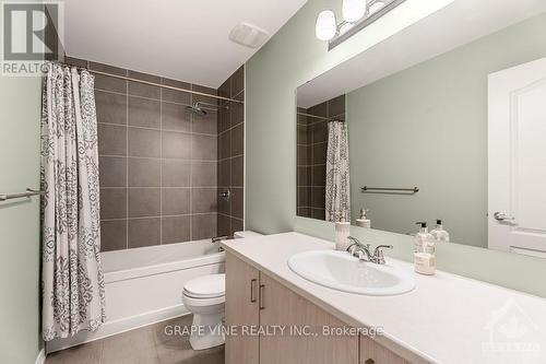 545 Tulip Tree Way, Ottawa, ON - Indoor Photo Showing Bathroom