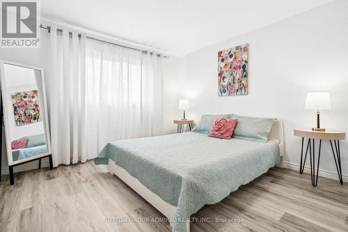 93 Hadden Crescent, Barrie, ON - Indoor Photo Showing Bedroom