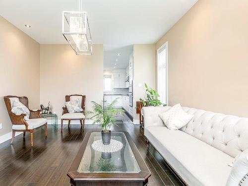 Salon - 7710 Rue De Liverpool, Brossard, QC - Indoor Photo Showing Living Room