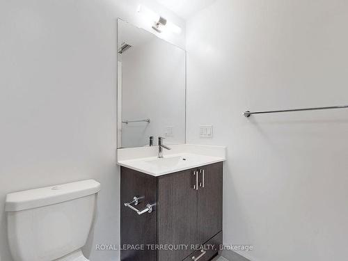 611-50 Ann O'Reilly Rd, Toronto, ON - Indoor Photo Showing Bathroom