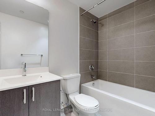 611-50 Ann O'Reilly Rd, Toronto, ON - Indoor Photo Showing Bathroom