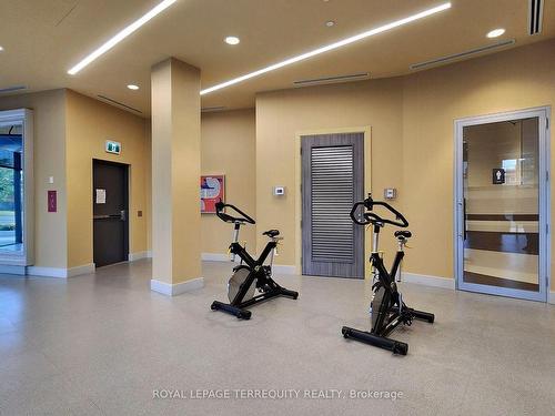 611-50 Ann O'Reilly Rd, Toronto, ON - Indoor Photo Showing Gym Room