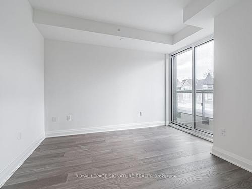 202-285 Avenue Rd, Toronto, ON - Indoor Photo Showing Other Room