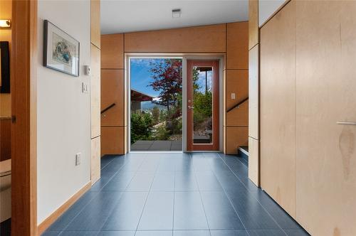 1430 Hillside Avenue, Penticton, BC - Indoor Photo Showing Other Room