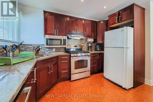 38 Haig Street, St. Catharines, ON - Indoor Photo Showing Kitchen