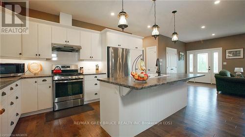 350297 Concession A, Meaford, ON - Indoor Photo Showing Kitchen With Stainless Steel Kitchen With Upgraded Kitchen