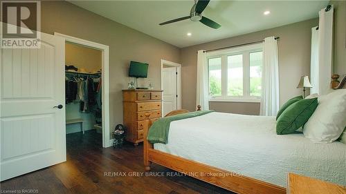 350297 Concession A, Meaford, ON - Indoor Photo Showing Bedroom