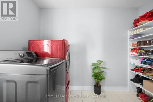 16 Torraville Street, Brampton, ON - Indoor Photo Showing Laundry Room