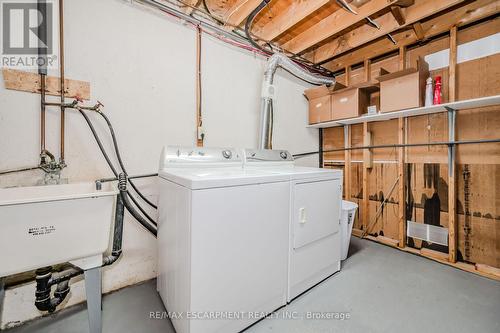 14 - 1548 Newlands Crescent, Burlington, ON - Indoor Photo Showing Laundry Room