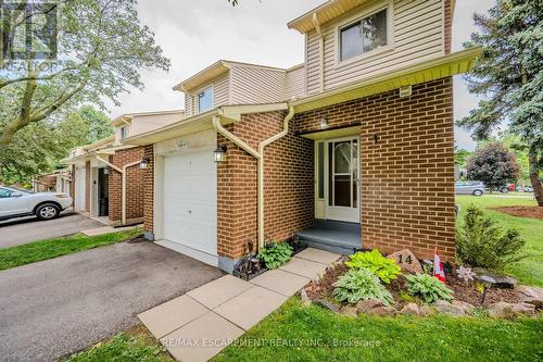 14 - 1548 Newlands Crescent, Burlington, ON - Outdoor With Exterior