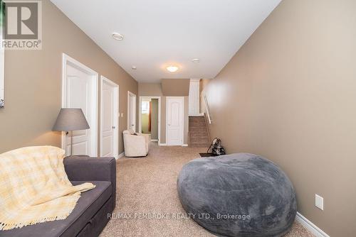 16 William Thomas Drive, Petawawa, ON - Indoor Photo Showing Bedroom